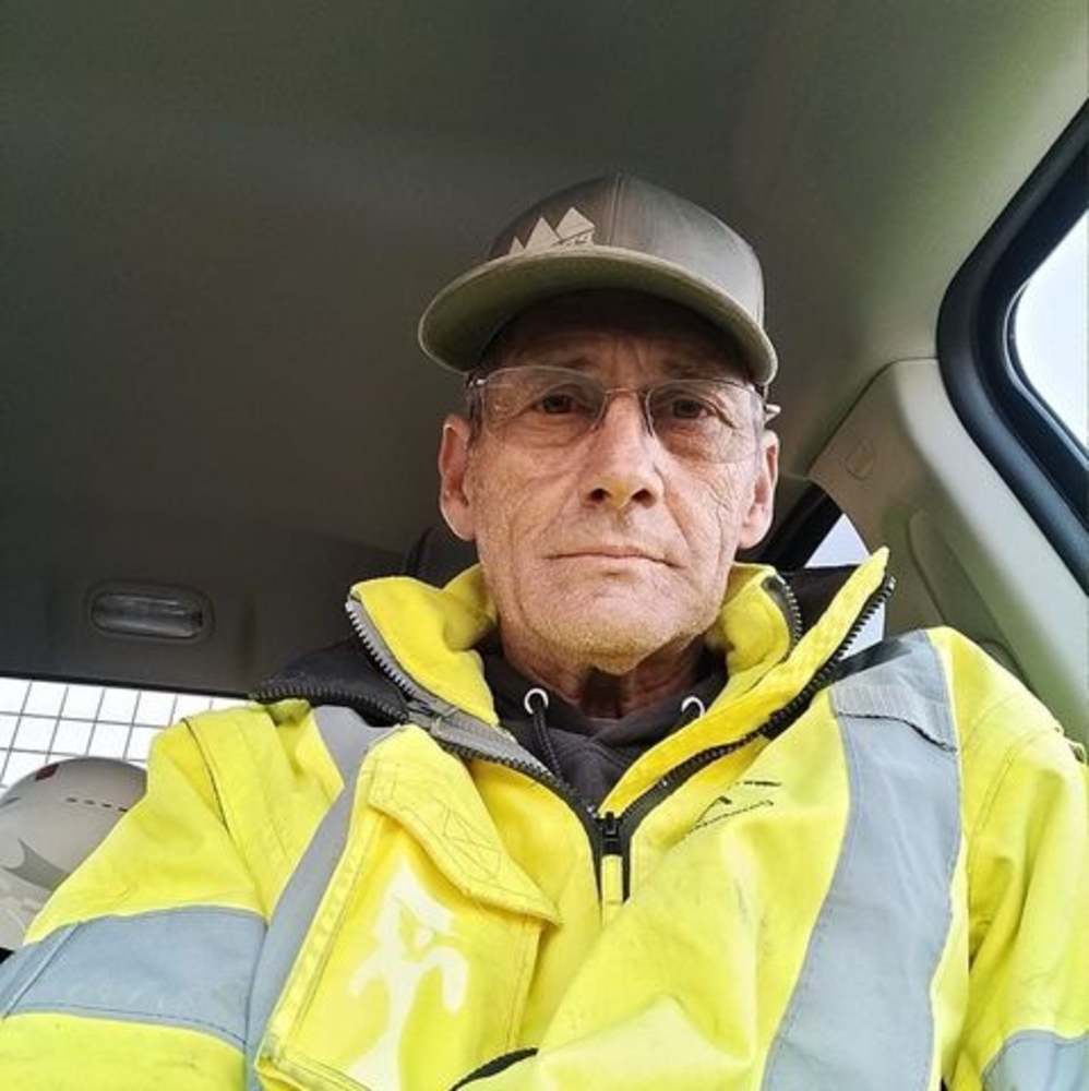 Meet your Posher, Carl